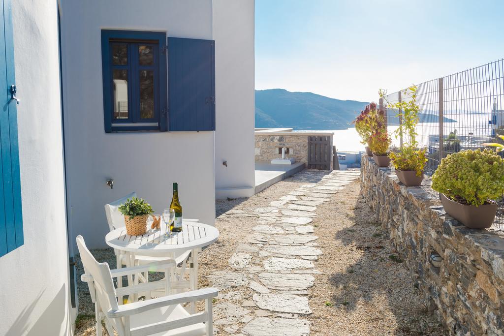 Kaerati Apartments Katapola Exterior photo